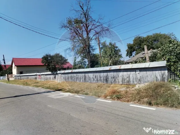Casă / Vilă cu 4 camere de vânzare în zona Central