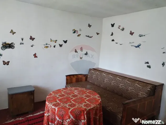 Casă / Vilă cu 4 camere de vânzare în zona Central