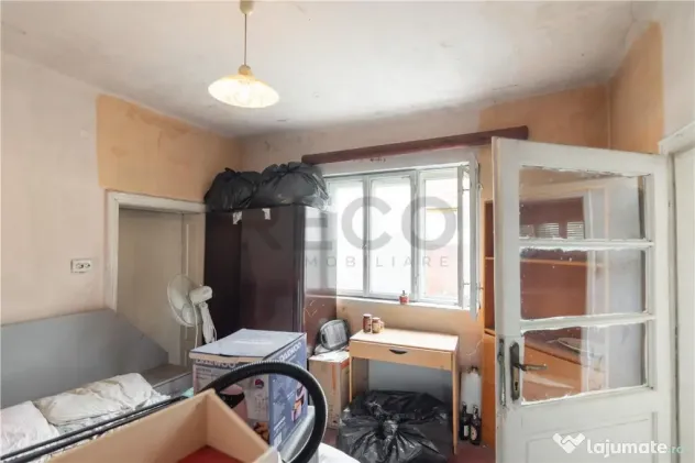 Casa renovabila cu teren de 620 mp in Cantemir
