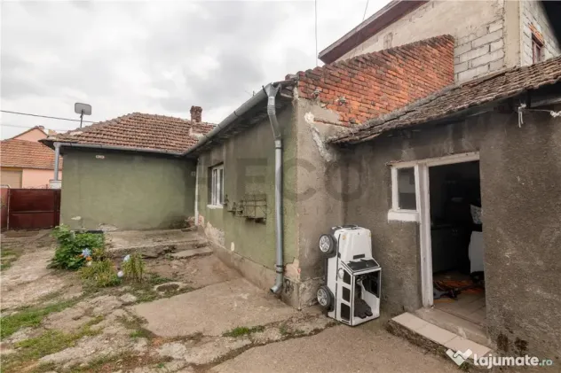 Casa renovabila cu teren de 620 mp in Cantemir