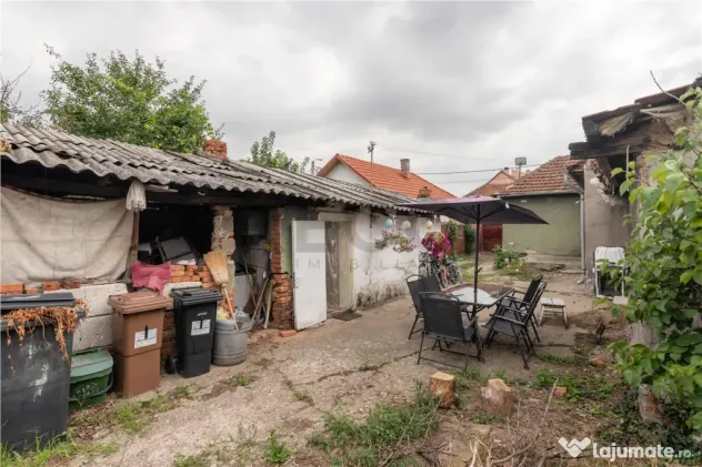 Casa renovabila cu teren de 620 mp in Cantemir