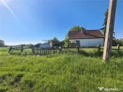 RECO Casa in Ungaria cu teren generos 