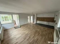 Apartament 3 camere, in casa tip vilă, cu terasă extinsă,