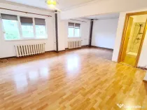 Inchiriez apartament 3 camere nemobilat zona Micalaca - ID : RH-43738