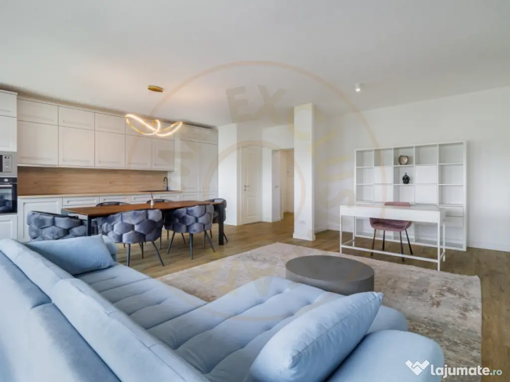 Apartament superb cu vedere panoramica spre lac!