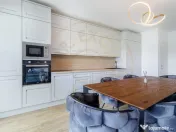 Apartament superb cu vedere panoramica spre lac! 