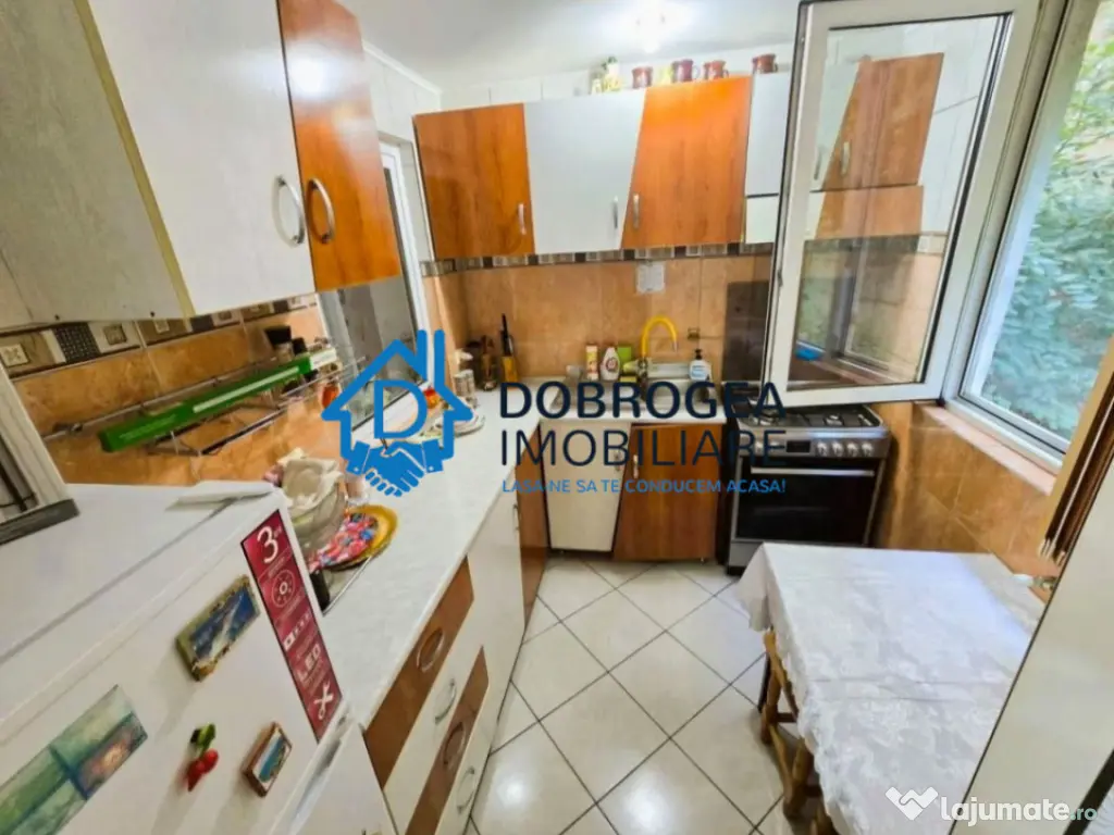 ZONA CENTRALA 2 CAMERE SEMIDECOMANDAT, PARTER
