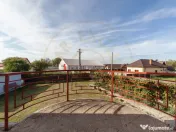 Casa cu teren generos si gradina spectaculoasa – Comuna Cu 