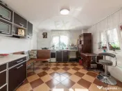 Casa cu teren generos si gradina spectaculoasa – Comuna Cu 