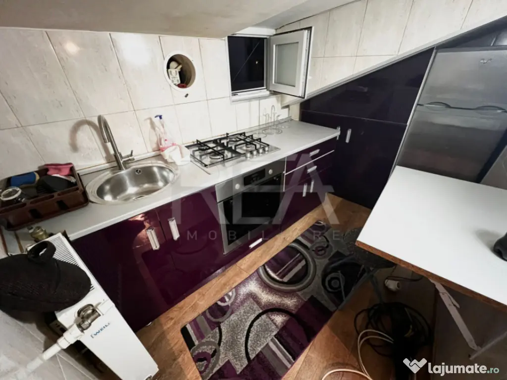 Garsonieră cochetă la mansardă - zona centrala Victoriei