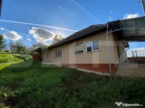 Casa traditionala din piatra, modernizata, la doar 22 km de