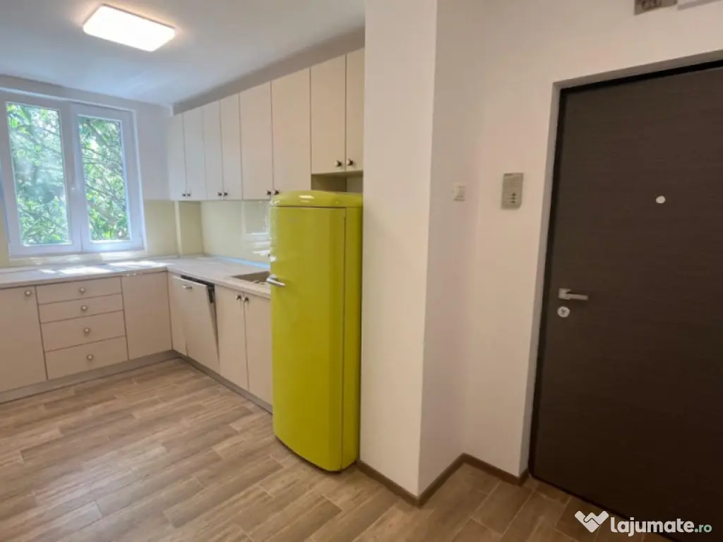 4 camere Rahova -Teius