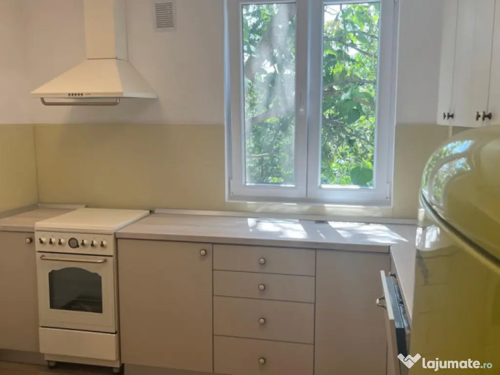 4 camere Rahova -Teius