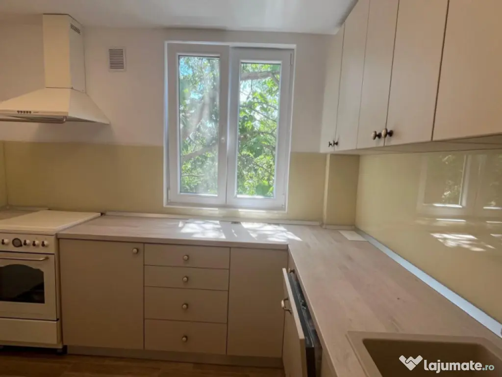 4 camere Rahova -Teius
