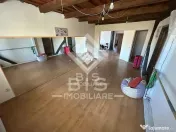 Casa spatioasa pe 3 nivele - Sigmir 