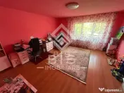 Casa spatioasa pe 3 nivele - Sigmir 