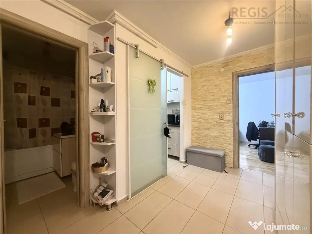 Apartament 2 Camere, Decomandat, Parcare, Astra Brasov