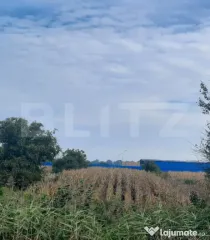 Teren extravilan de vanzare suprafata 1.700 mp ,zona Careiul