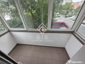 Apartament 3 camere zona Stefan Cel Mare 