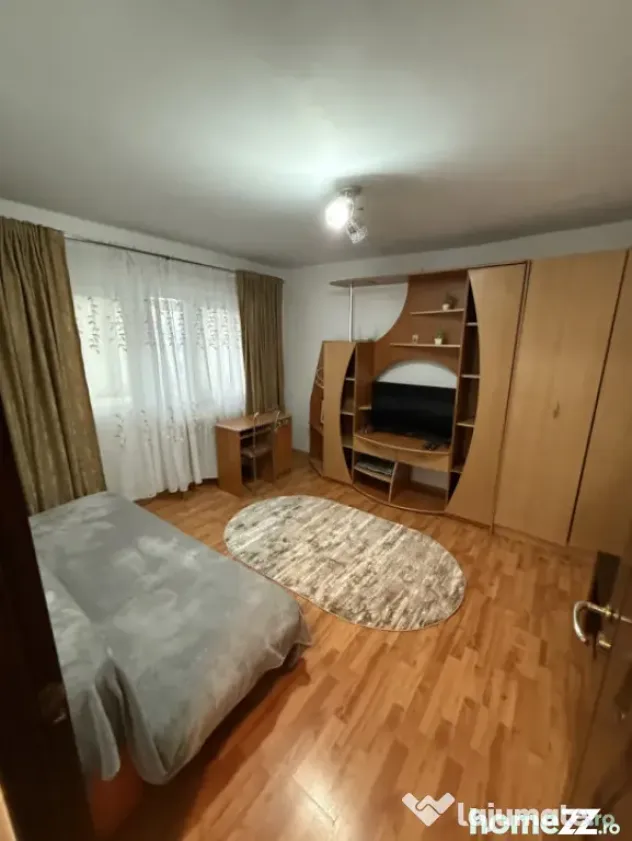 Garsonieră decomandata, 32 mp utili, zona Rovine - Craiova (Dolj)