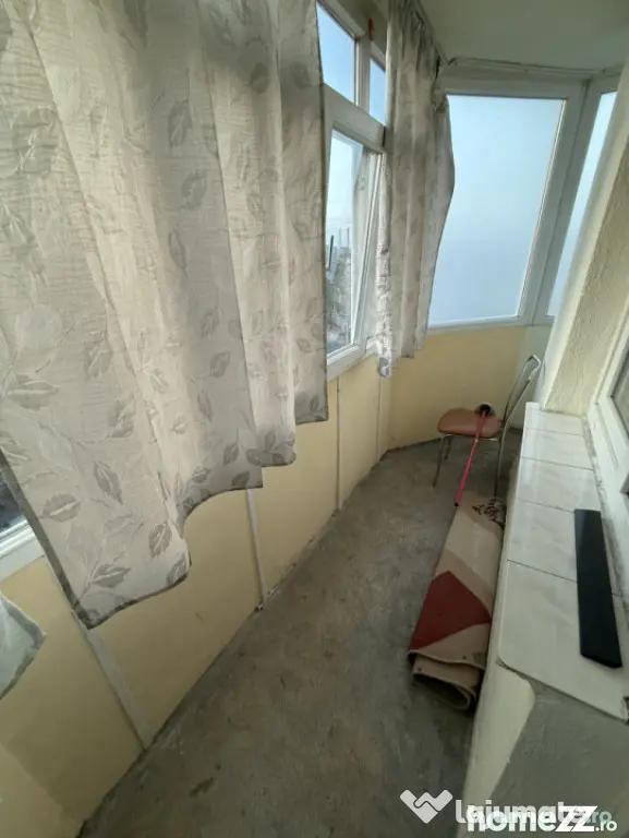 Garsonieră decomandata, 32 mp utili, zona Rovine - Craiova (Dolj)