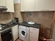 De închiriat garsonieră spațioasă și luminoasă – 30 mp, 320 €/lună 