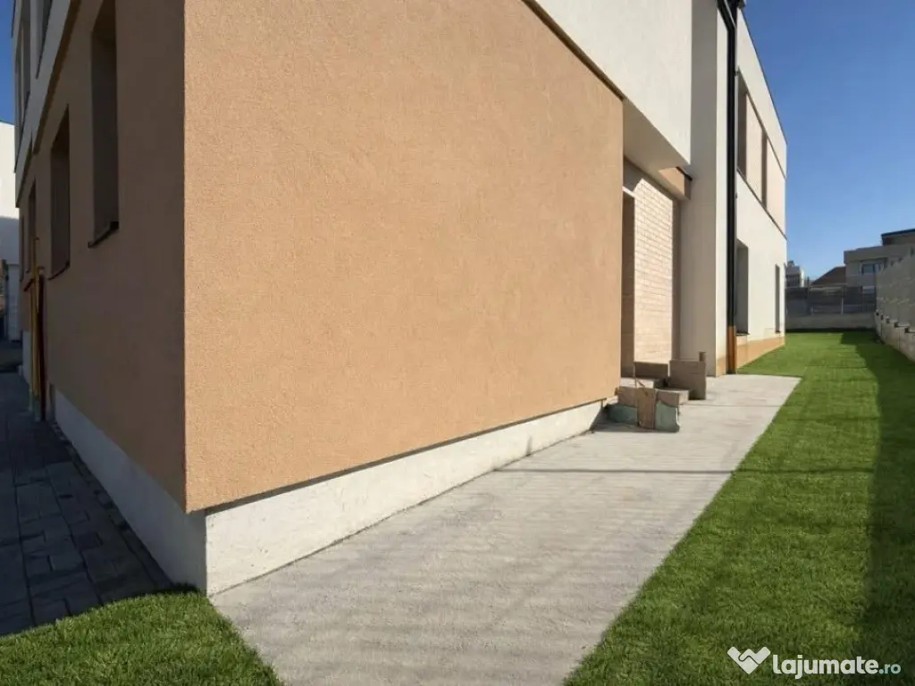 Duplex de vanzare in apropriere centrului comercial VIVO !!!