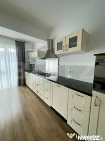 Apartament cu 3 camere - etaj 1 - Traian Vuia