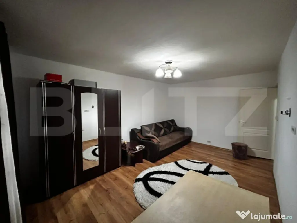 Apartament cu 2 camere, 55 mp, zona Centrala