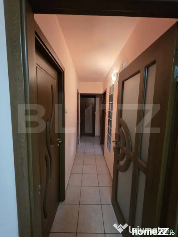Apartament spațios cu 3 camere, 66 mp utili, etaj intermedi - Oradea (Bihor)
