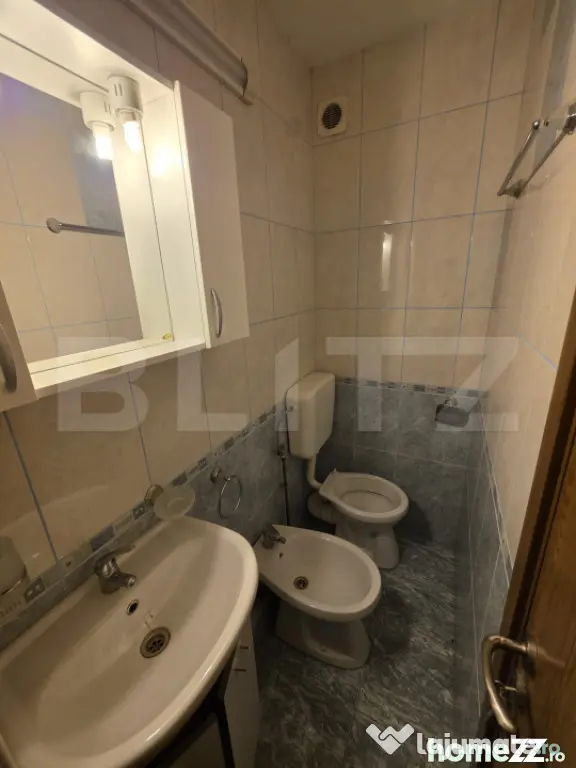 Apartament spațios cu 3 camere, 66 mp utili, etaj intermedi - Oradea (Bihor)