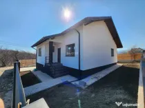 CASA INDIVIDUALA , 3 CAMERE, BECI, PLACA DE BETON PESTE ETA