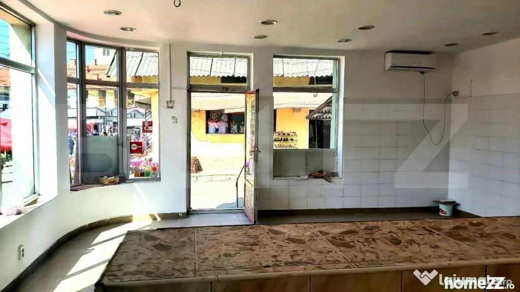 Spatiu comercial, 110 mp, zona Ultracentrala - Turda (Cluj)