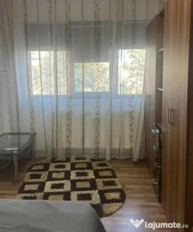 Casa P+1 240 mp utilii, ( doua apartamente 1200 mp teren ,zo