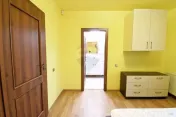 Casa cu 5 camere de inchiriat, zona Becas 