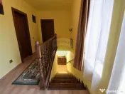 Casa cu 5 camere de inchiriat, zona Becas 