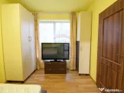 Casa cu 5 camere de inchiriat, zona Becas 