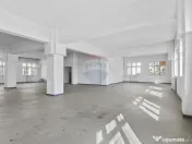 Cladire unica cu destinatii multiple de vanzare Ultracent... 