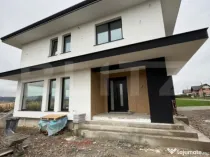 Casa superba, 5 camere, 126 mp, 6 ari teren, zona Patrauti