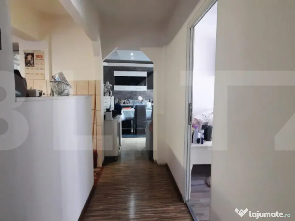 Apartament de vanzare, 3 camere,suprafata utila 66,75 mp, zo
