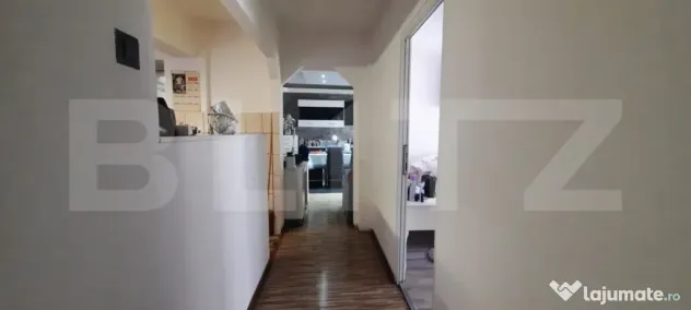 Apartament de vanzare, 3 camere,suprafata utila 66,75 mp, zo