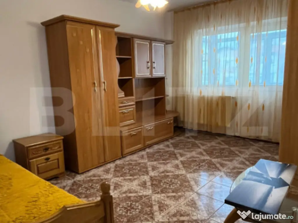 Apartament 3 camere, 80 mp, zona Galata