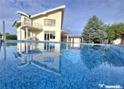 VILA LUX | ZONA BEVERLY HILLS | SANMARTIN | BIHOR
