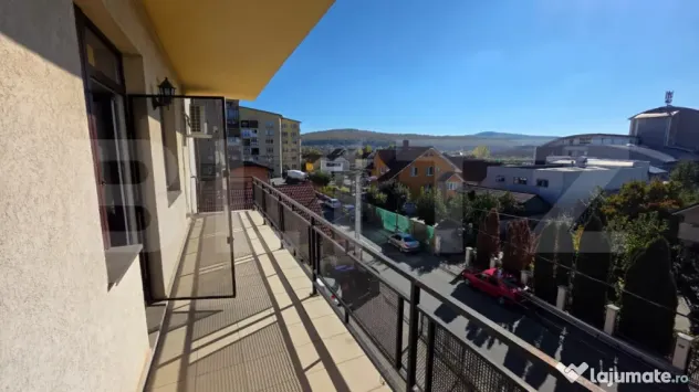 Apartament 110 mp, 3 camere cu parcare si boxa, Calea Moldov
