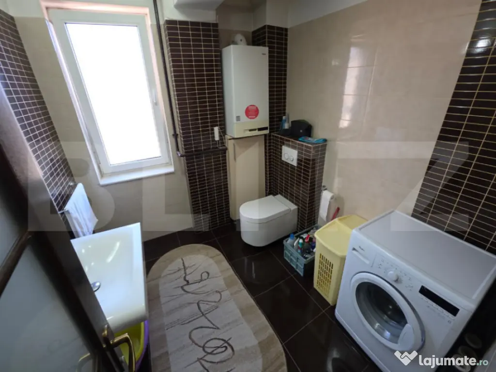 Apartament 110 mp, 3 camere cu parcare si boxa, Calea Moldov