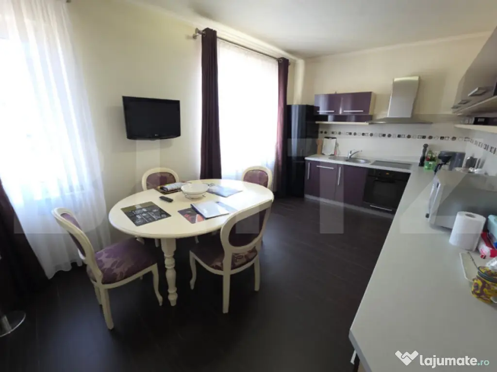 Apartament 110 mp, 3 camere cu parcare si boxa, Calea Moldov