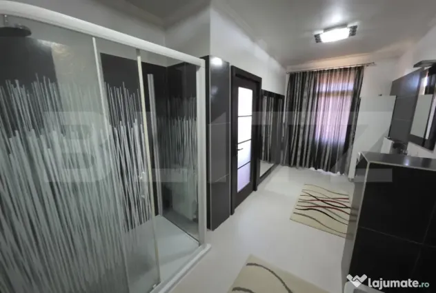 Apartament 110 mp, 3 camere cu parcare si boxa, Calea Moldov