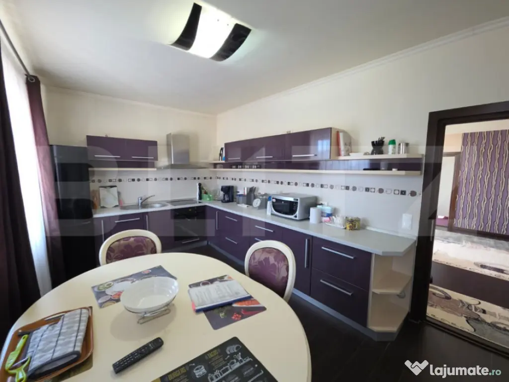 Apartament 110 mp, 3 camere cu parcare si boxa, Calea Moldov