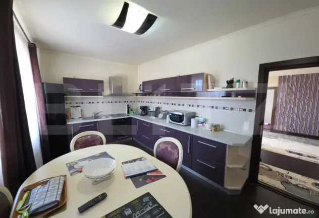 Apartament 110 mp, 3 camere cu parcare si boxa, Calea Moldov