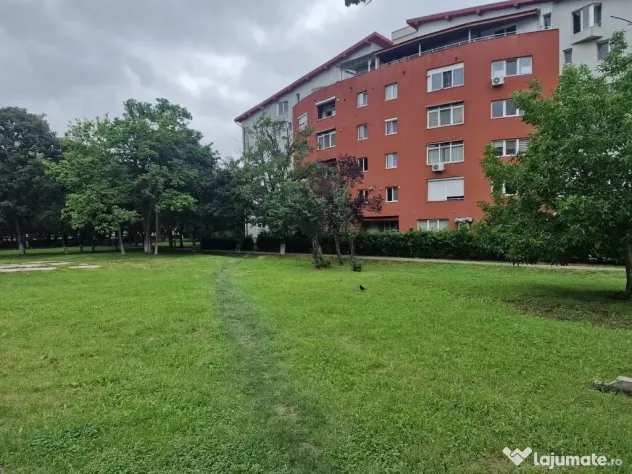Garsonieră open-space de închiriat